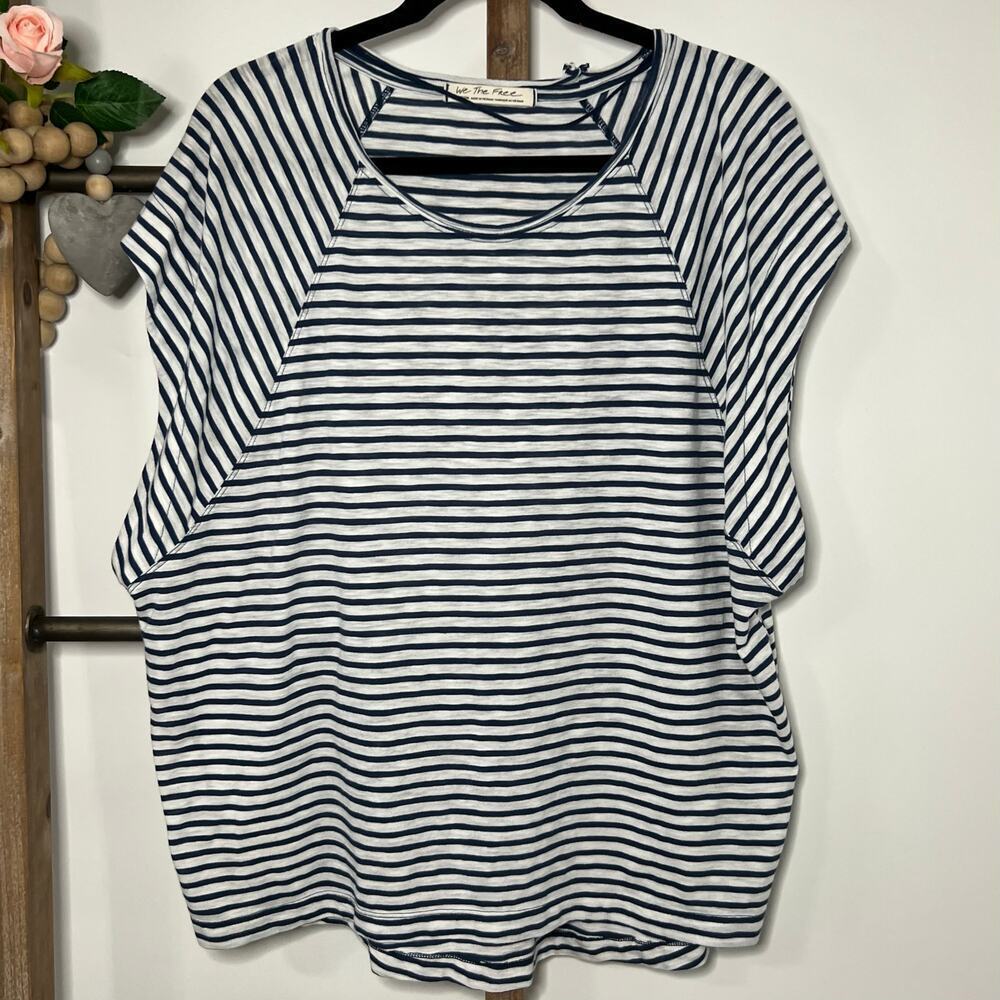 We the Free Oversized Blue White Striped Shirt Size Medium - Picture 2 of 6